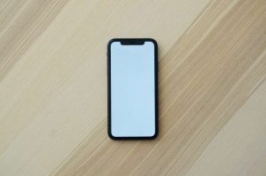 telecamera con app sul cellulare